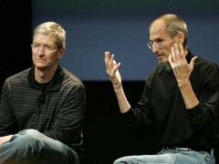 Mysterious Steve Jobs Emails Hang Over Apple Trial