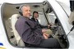 Cheltenham airplane crash: Echo tests flies the Cirrus SR22